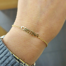 Carica l'immagine nel visualizzatore di Gallery, Bracciale con nome in oro giallo 18 kt