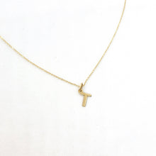 Carica l'immagine nel visualizzatore di Gallery, Collana con iniziale lettera in oro giallo 18 kt