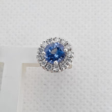 Carica l'immagine nel visualizzatore di Gallery, Orecchini tanzanite e diamanti in oro bianco 18kt ORT1
