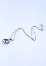 Carica l'immagine nel visualizzatore di Gallery, Collana con diamanti in oro bianco 18 kt COD 1