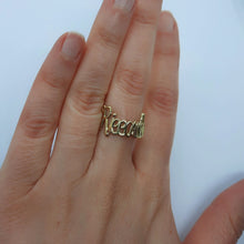 Carica l'immagine nel visualizzatore di Gallery, Anello con nome da 7 a 9 lettere in oro 18 kt