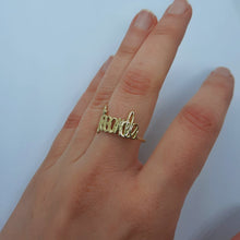 Carica l'immagine nel visualizzatore di Gallery, Anello con nome da 7 a 9 lettere in oro 18 kt