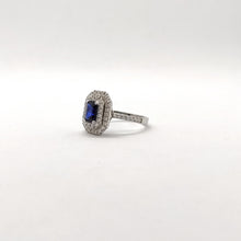 Carica l'immagine nel visualizzatore di Gallery, Anello zaffiro con diamanti in oro bianco 18 kt