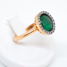 Carica l'immagine nel visualizzatore di Gallery, Anello con smeraldo e brillanti in oro rosa 18kt ANS4