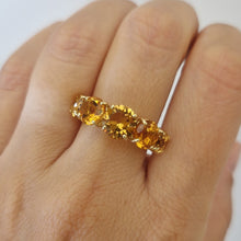 Carica l&#39;immagine nel visualizzatore di Gallery, Anello con quarzo citrino in oro giallo 18 kt
