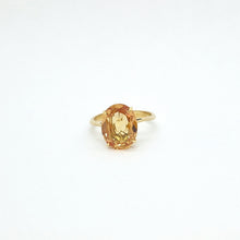 Carica l&#39;immagine nel visualizzatore di Gallery, Anello con quarzo citrino ovale in oro giallo 18 kt
