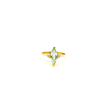 Carica l'immagine nel visualizzatore di Gallery, Anello con berillo verde in oro giallo 18kt e diamanti
