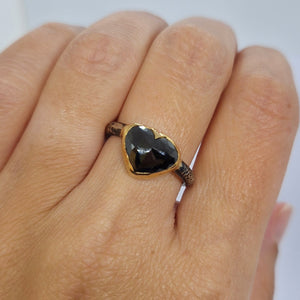 Anello in oro 18 kt e argento 925 con diamante nero