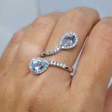 Carica l&#39;immagine nel visualizzatore di Gallery, Anello contrarié con acquamarina e diamanti in oro bianco 18 kt
