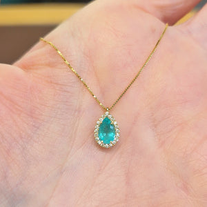 Collana in oro giallo 18 kt con smeraldo a goccia e diamanti