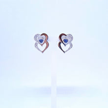 Carica l&#39;immagine nel visualizzatore di Gallery, Orecchini con zaffiro blu a cuore e diamanti in oro bianco 18 kt ORZ 2
