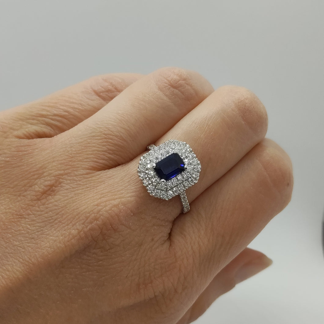 Anello zaffiro con diamanti in oro bianco 18 kt