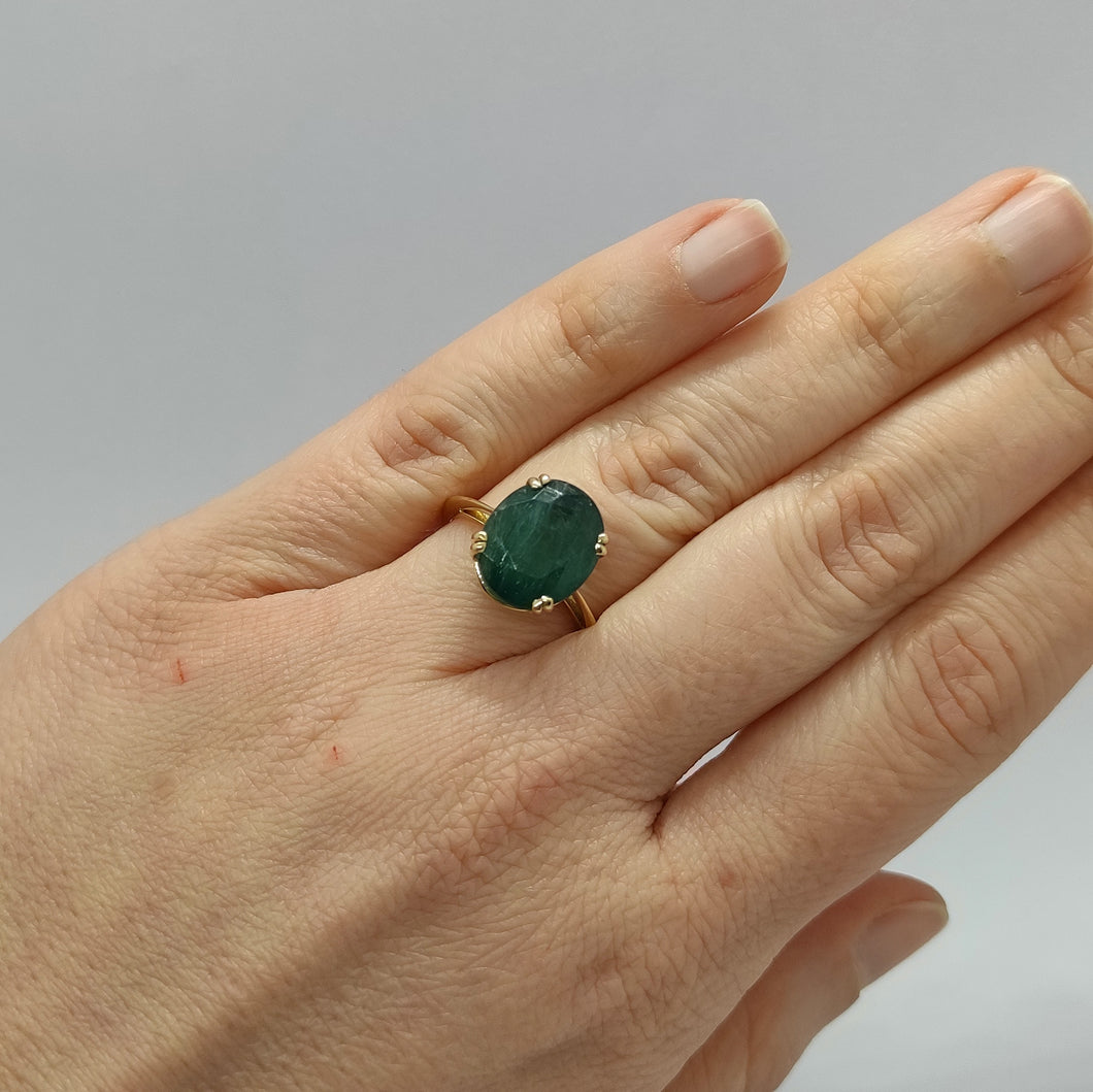 Anello con grandidierite in oro giallo 18 kt